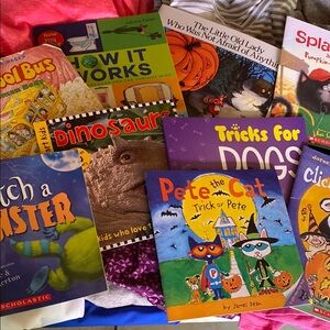 Scholastic Kids Book Collection - Colorful Assortment